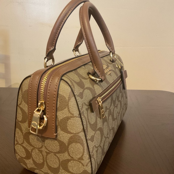 Authentic Coach New York Satchel - Picture 7 of 9